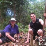 service-learning-photos-gallery-2 Two Volunteers Working on Galapagos